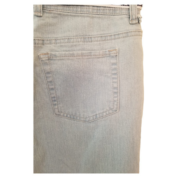 Gloria Vanderbilt Amanda Capri Women's Shorts Light Blue Size 8, Inseam 18 in - Picture 8 of 9